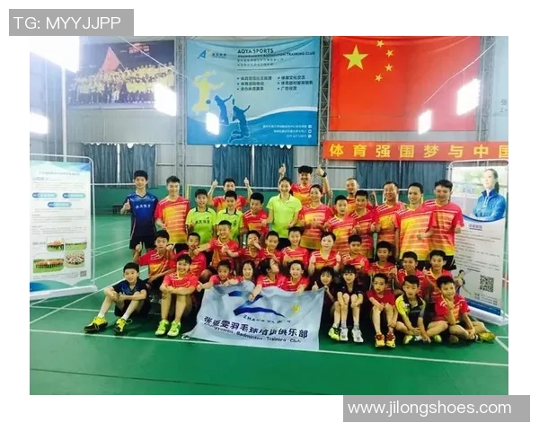 重庆羽毛球队实力揭秘：羽毛球巨献背后的故事与成就